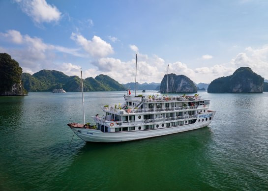 Hera Classic Boutique Cruise