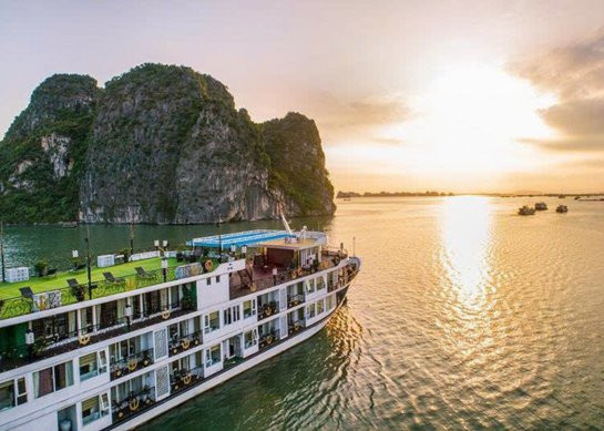 Verdure Lotus Grandeur Cruise