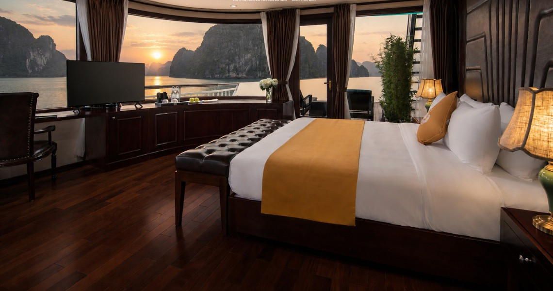 Amour Cruise