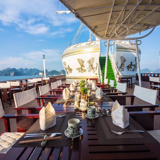 La Muse Cruise: Private Full-Day Tour - Thien Canh Son & Vung Vieng (8 Hours)