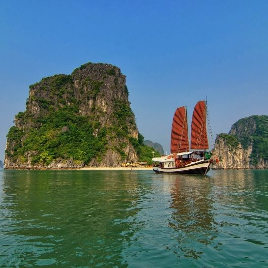 L'amour Junk Bai Tu Long Bay 2 Days 1 Night Itinerary