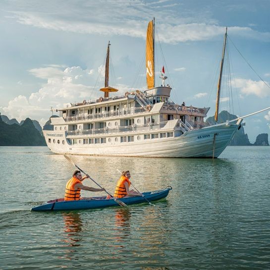 Paradise Luxury Cruise 2 days 1-night