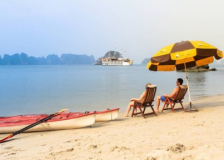 Hanoi - Halong Harbor - Bai Tu Long Bay - Thien Canh Son Cave