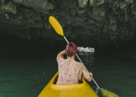 Trinh Nu Cave - Rooster Cave - Ba Trai Dao Beach