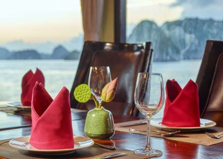 Hanoi - Halong Bay - Tuan Chau Harbor - Lan Ha Bay (L, D)