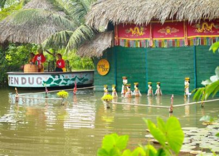 Ha Long Harbor - Yen Duc Village - Hanoi
