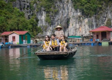 Vung Vieng Fishing Village - Thien Canh Son Cave
