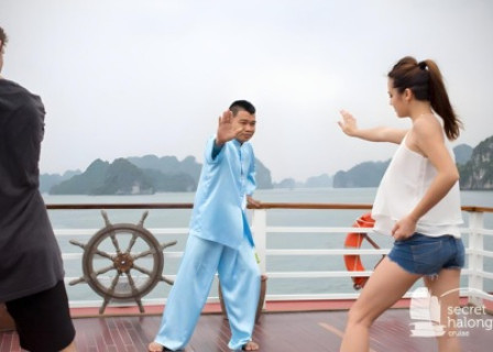 Titop Island – Scenic Cruising – Tuan Chau