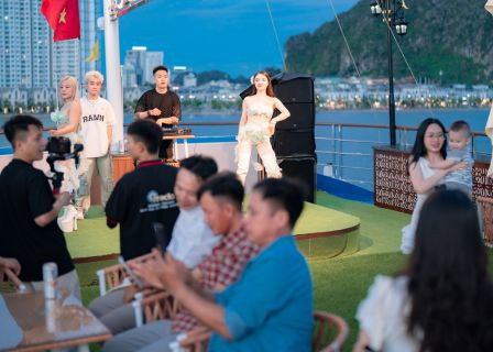 Halong Bay Day Cruise | Sunset Party | Gourmet Buffet & Live DJ Show